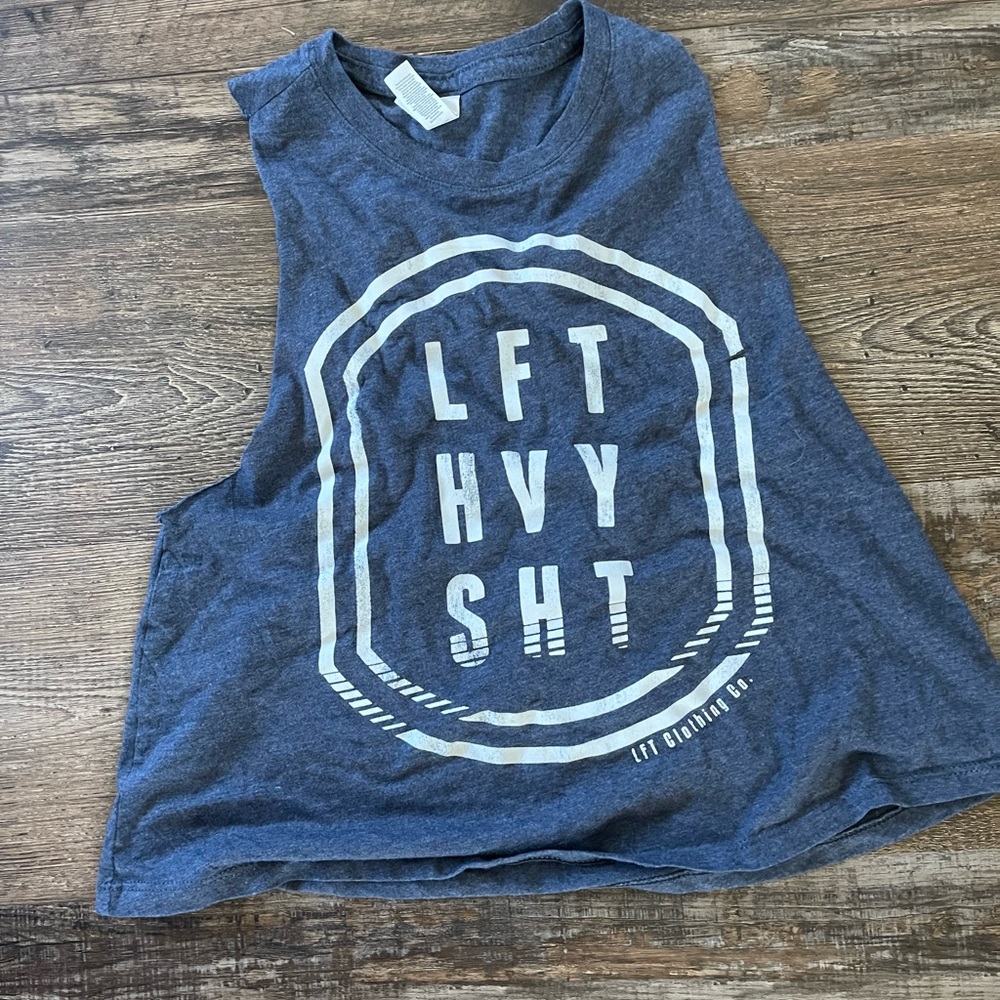 Lft hvy sht crop top size small